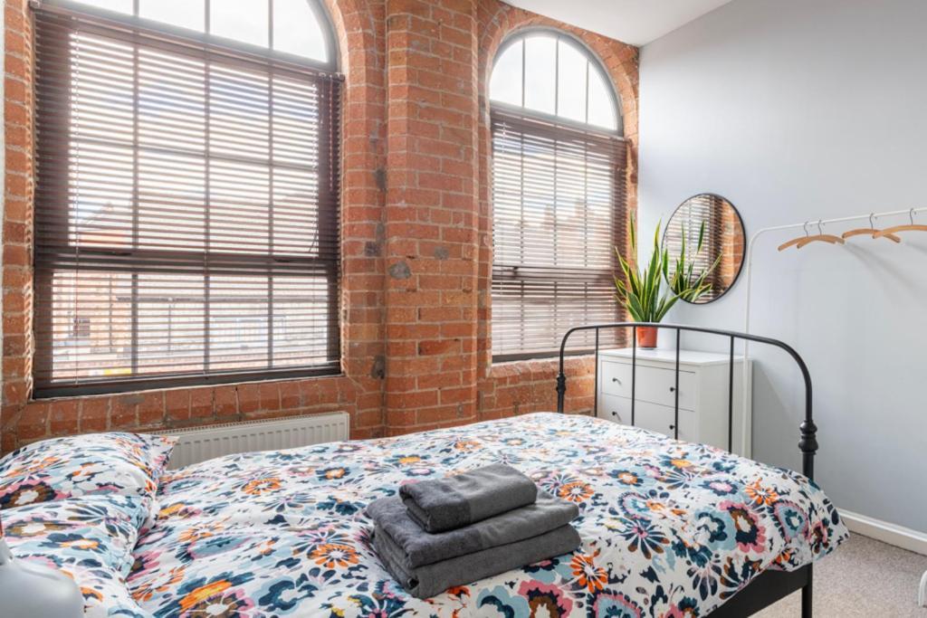 5 Mins Walk From Centre, Spacious City Apt, Open-Plan Nottingham Exterior foto